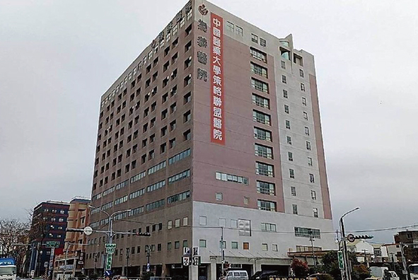 鼎高泊車速實績案例_為恭醫院